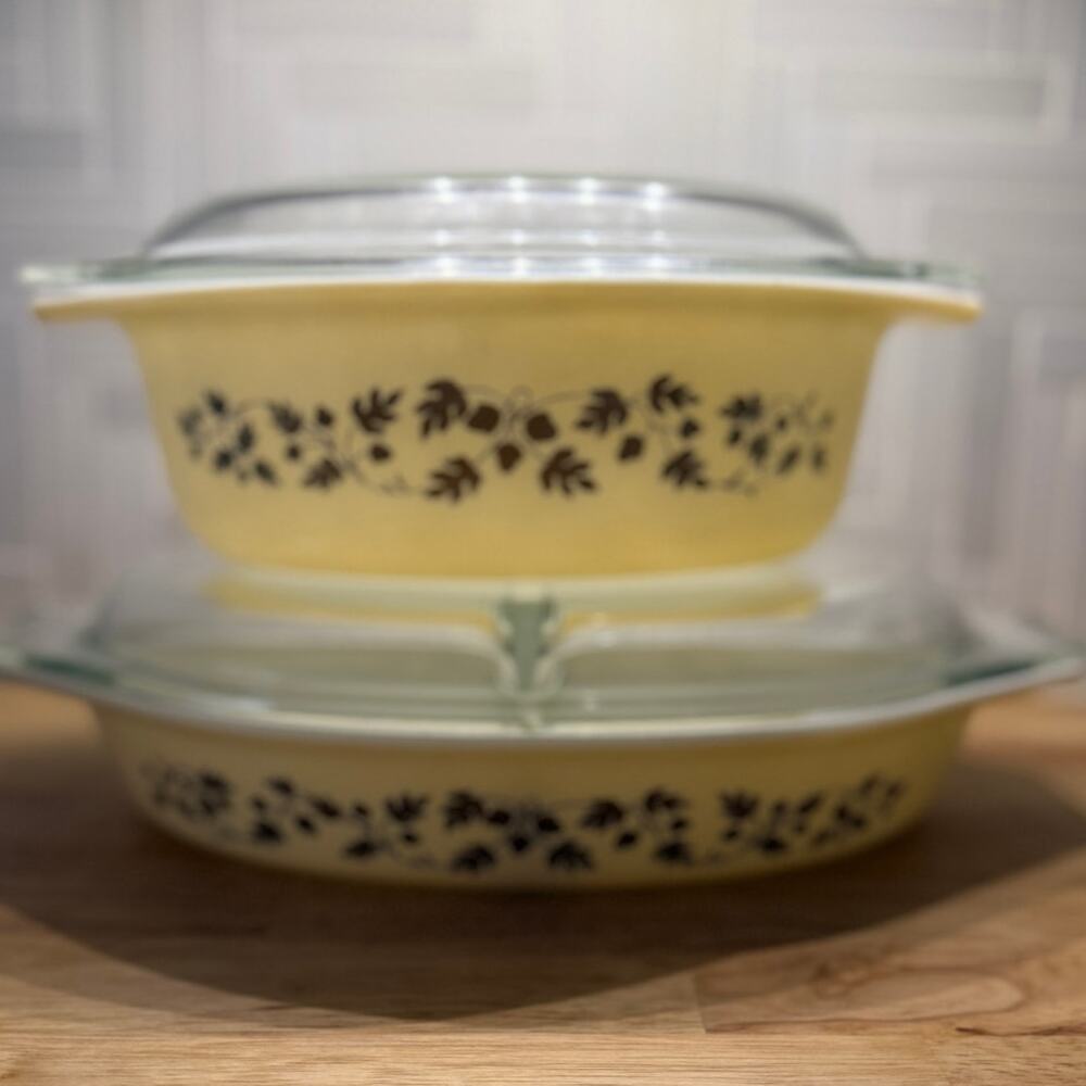 PYREX VINTAGE SET Golden Acorn Reg & Divided  Casserole Dishes Milk Glass w/LIDS